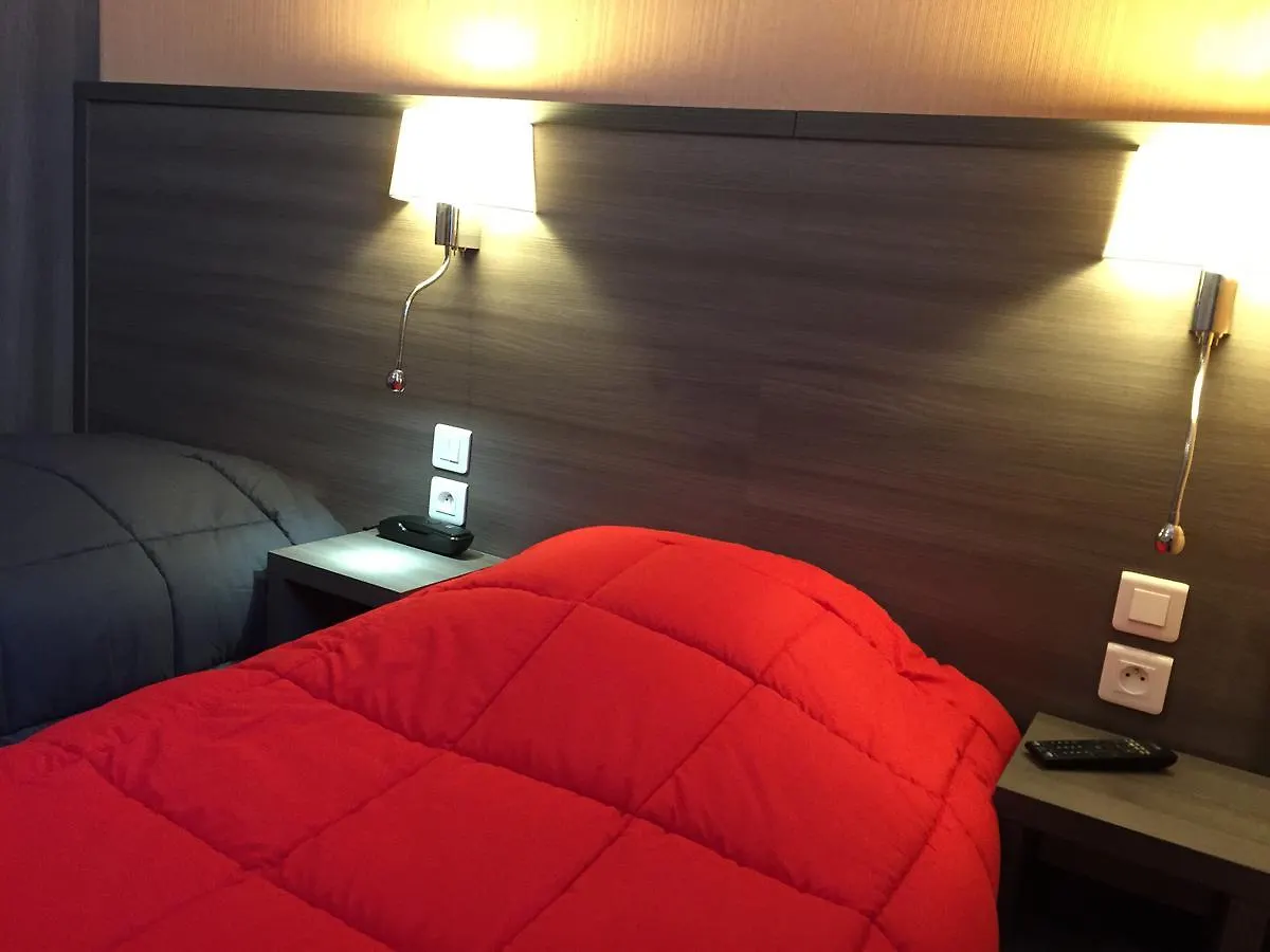 **  Hotel De L'Avenue Tarbes Francie